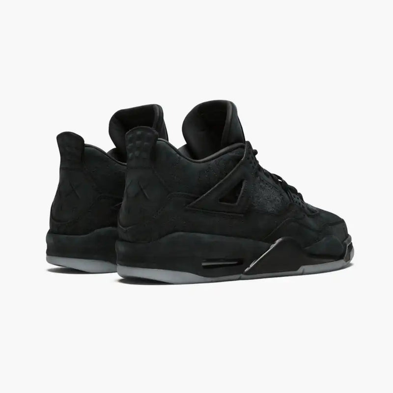 Jordan 4 Retro Kaws Black (930155-001)