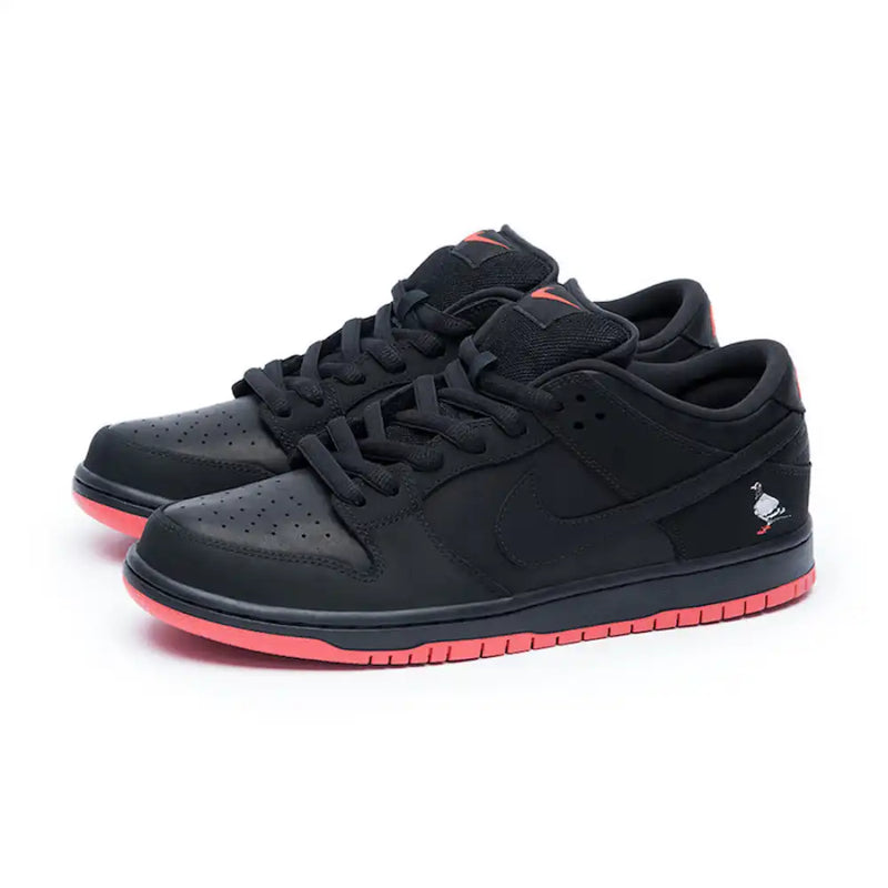 Nike SB Dunk Low Black Pigeon (883232-008)