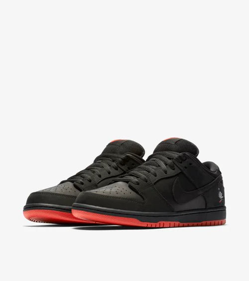 Nike SB Dunk Low Black Pigeon (883232-008)